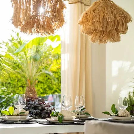 Salt Beach & Garden Apartment Estepona Extérieur photo